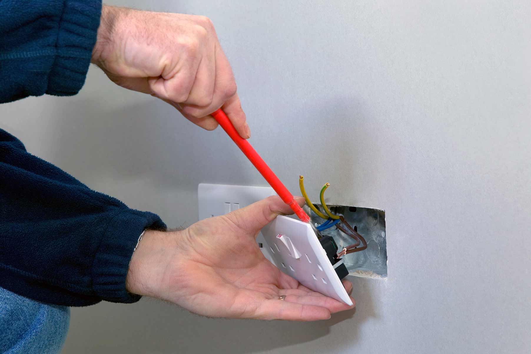 Our electricians can install plug sockets for domestic and commercial proeprties in Swansea and the local area. 